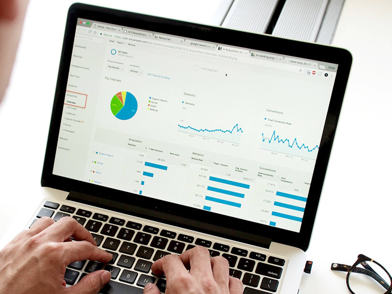 google analytics on a laptop